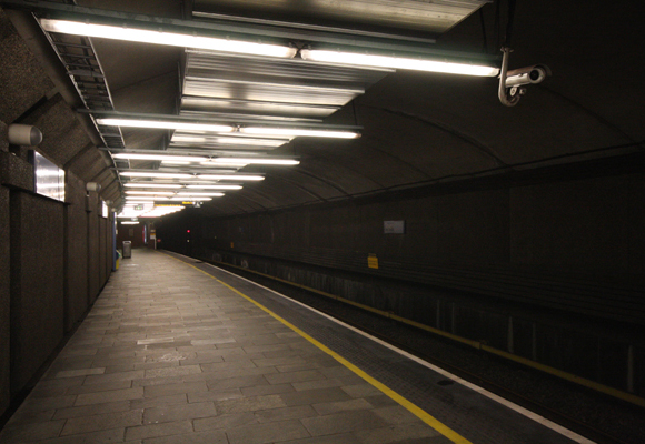 Spor 4. Sidesporet som tar imot trafikk fra Grorudbanen eller T-baneringen. Foto: SN.