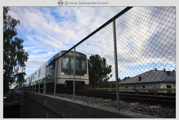 T-banen på vei til Spor 2. Foto: SN.